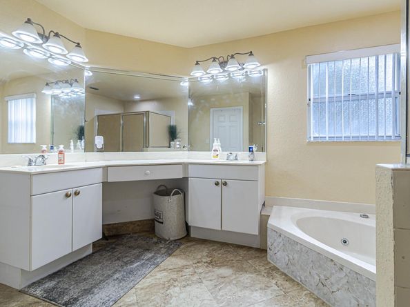 13063 NW 11th Ct, Sunrise FL 33323