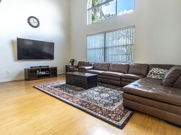 13063 NW 11th Ct, Sunrise FL 33323