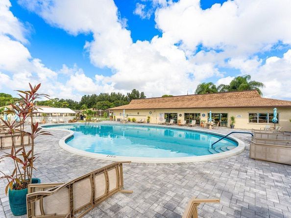 5300 Nesting Way A, Delray Beach FL 33484