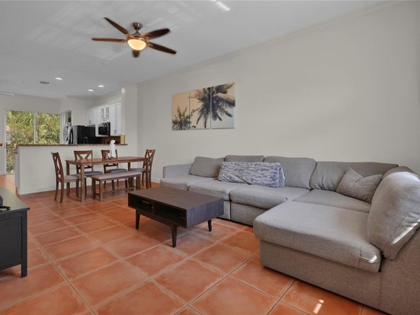 2453 NE 14th Street Cswy, Pompano Beach FL 33062