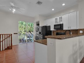 2453 NE 14th Street Cswy, Pompano Beach FL 33062