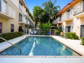 2453 NE 14th Street Cswy, Pompano Beach FL 33062