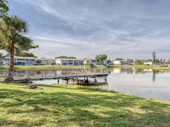 173 Kent J, West Palm Beach FL 33417