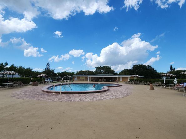 173 Kent J, West Palm Beach FL 33417