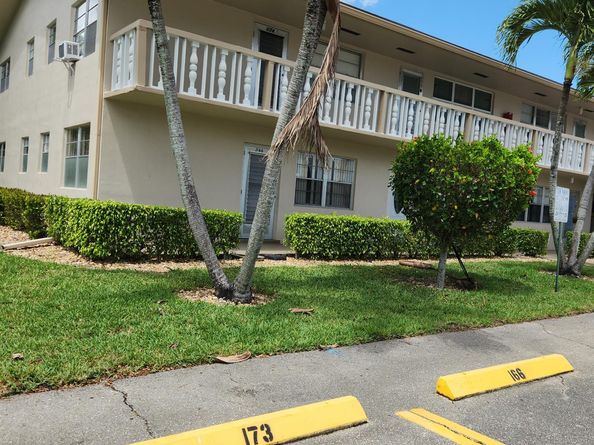 173 Kent J, West Palm Beach FL 33417