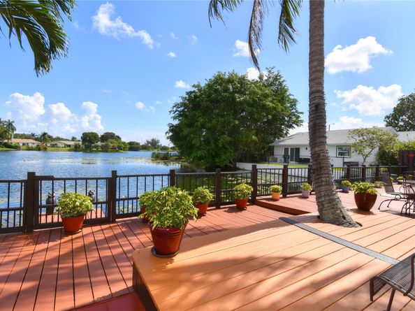 4148 NW 19th Ter, Oakland Park FL 33309