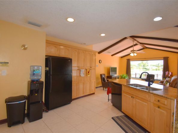 4148 NW 19th Ter, Oakland Park FL 33309