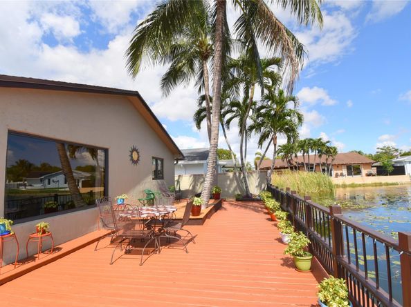 4148 NW 19th Ter, Oakland Park FL 33309