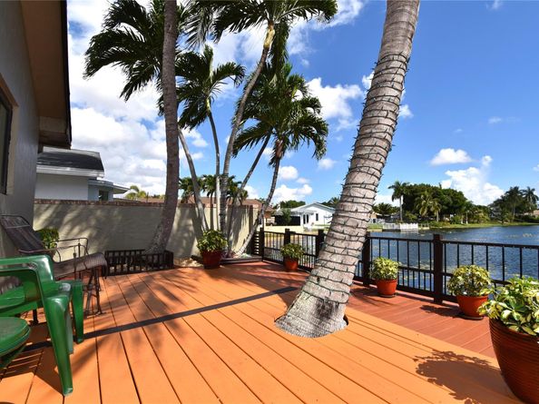 4148 NW 19th Ter, Oakland Park FL 33309