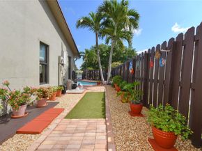 4148 NW 19th Ter, Oakland Park FL 33309