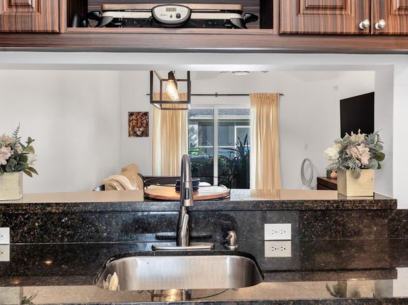 12 Fleming Court, Weston FL 33326