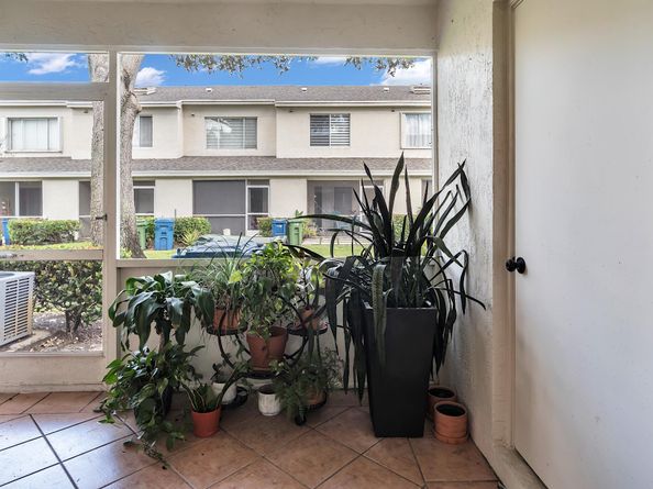 12 Fleming Court, Weston FL 33326