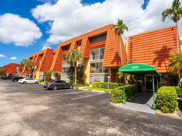 22605 SW 66th Ave 102, Boca Raton FL 33428