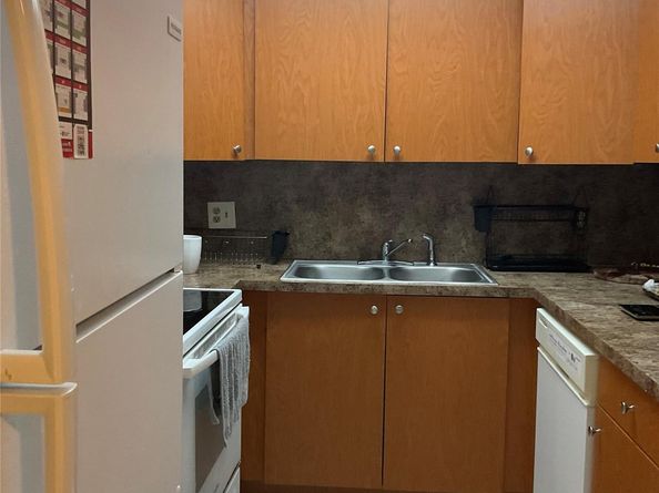 6201 N Falls Circle Dr 309, Lauderhill FL 33319