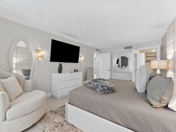 875 E Camino Real 2g, Boca Raton FL 33432