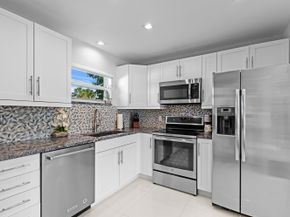 2211 Las Casitas Drive, Wellington FL 33414