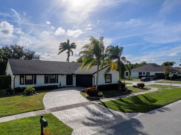 1855 Primrose Lane, Wellington FL 33414