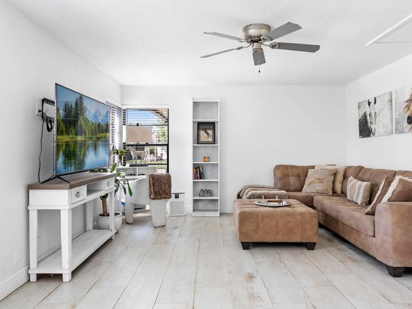 1855 Primrose Lane, Wellington FL 33414