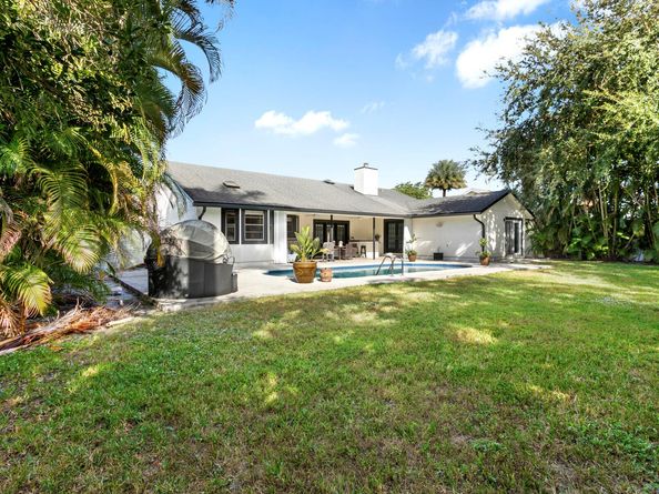1855 Primrose Lane, Wellington FL 33414