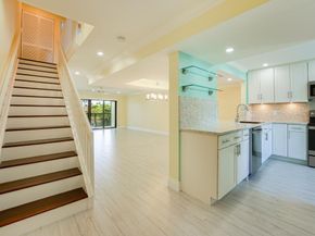 240 Captains Walk 5120, Delray Beach FL 33483