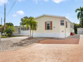 1911 SW 87th Ter, Davie FL 33324