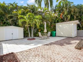 1911 SW 87th Ter, Davie FL 33324