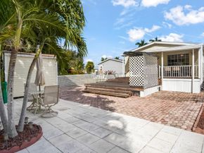 1911 SW 87th Ter, Davie FL 33324