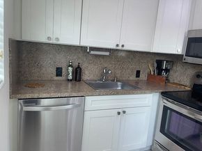 589 Fanshaw O 203, Boca Raton FL 33434