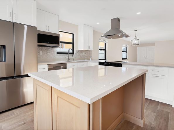 391 NW 58th Ave, Miami FL 33126