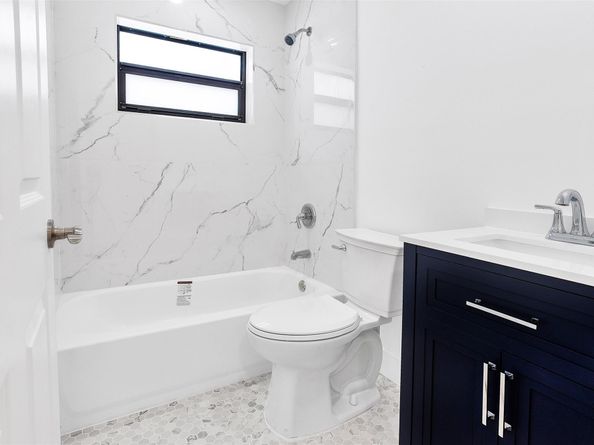 391 NW 58th Ave, Miami FL 33126