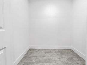 391 NW 58th Ave, Miami FL 33126