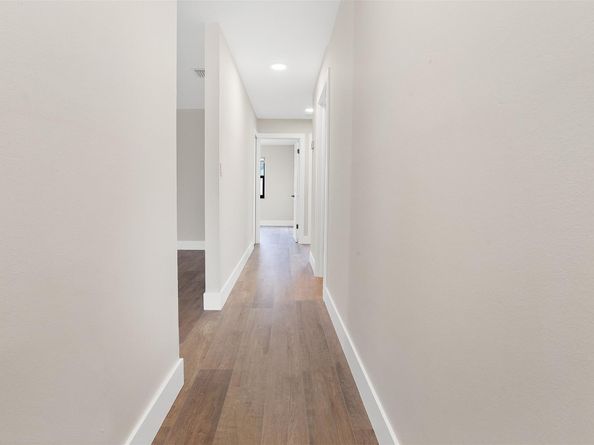 391 NW 58th Ave, Miami FL 33126