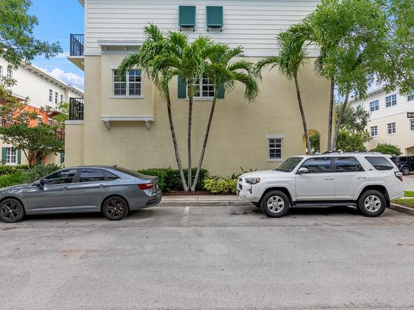 621 SW 2nd Drive 621, Pompano Beach FL 33060