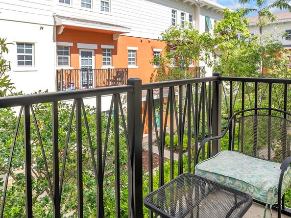 621 SW 2nd Drive 621, Pompano Beach FL 33060