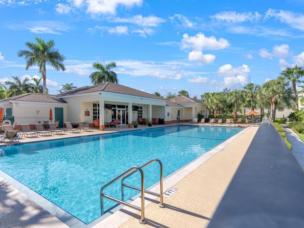 621 SW 2nd Drive 621, Pompano Beach FL 33060