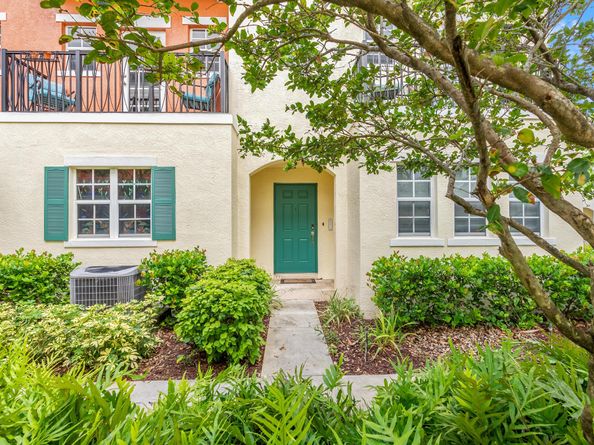 621 SW 2nd Drive 621, Pompano Beach FL 33060