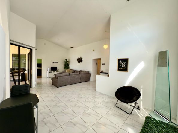 8491 Heather Place, Boynton Beach FL 33472