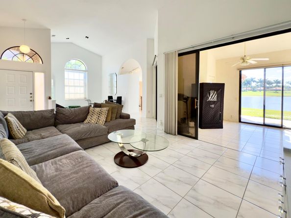 8491 Heather Place, Boynton Beach FL 33472