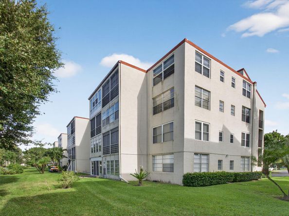 25 Abbey Lane 402, Delray Beach FL 33446