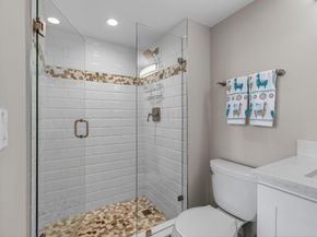 25 Abbey Lane 402, Delray Beach FL 33446