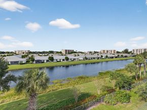 25 Abbey Lane 402, Delray Beach FL 33446