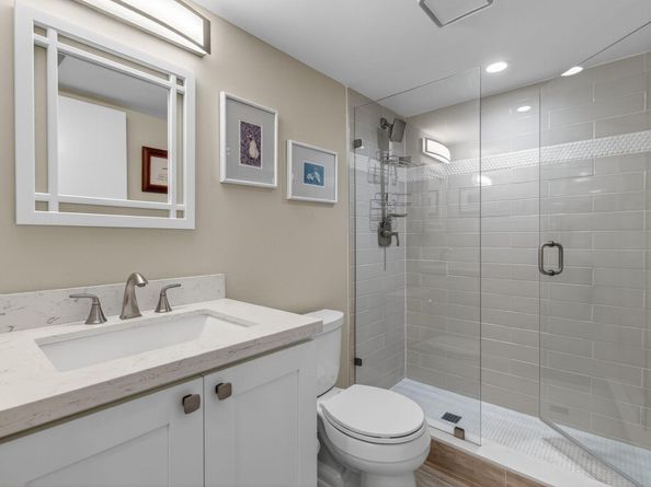 25 Abbey Lane 402, Delray Beach FL 33446