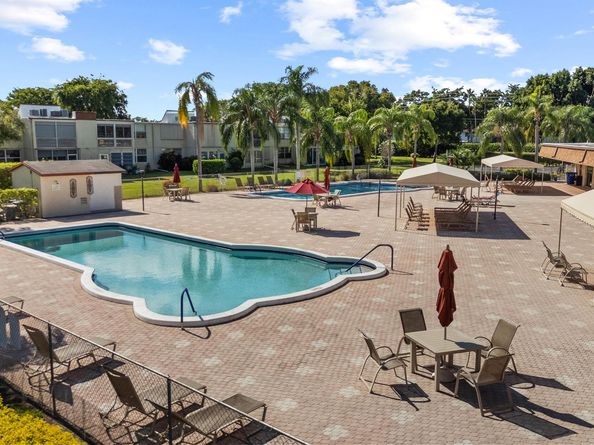 27 Abbey Lane 205, Delray Beach FL 33446