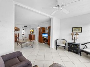 27 Abbey Lane 205, Delray Beach FL 33446