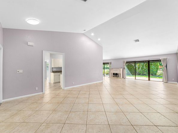 6200 Via Tierra, Boca Raton FL 33433