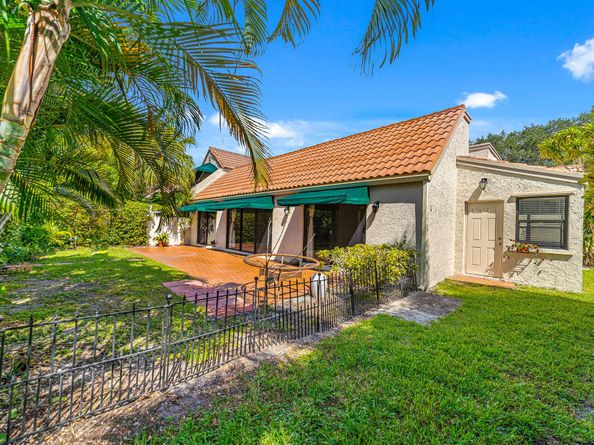 6200 Via Tierra, Boca Raton FL 33433