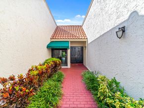 6200 Via Tierra, Boca Raton FL 33433