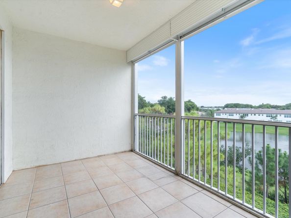 22715 Camino Del Mar 42, Boca Raton FL 33433