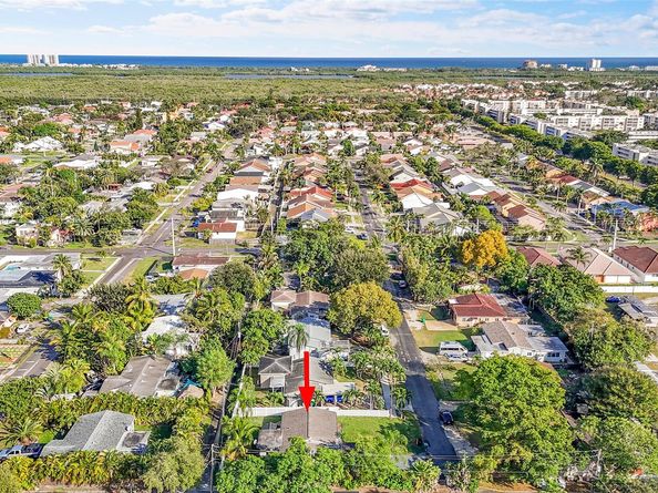 29 SE 8th St, Dania Beach FL 33004