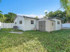 29 SE 8th St, Dania Beach FL 33004